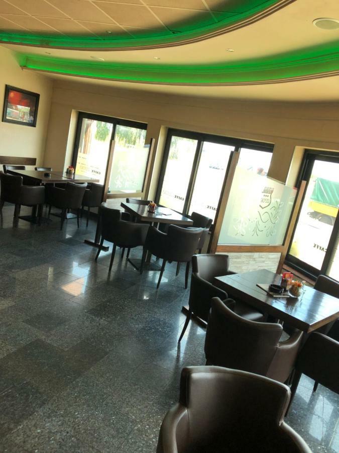 Motel Atos Laktaši Buitenkant foto